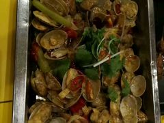 -东口码头·烧鸽子·鱼头泡饼·地方菜(金鹰悦城店)