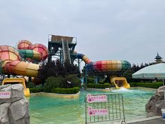 -泉城欧乐堡水上世界