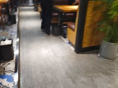 -小三峡食府(西五路店)