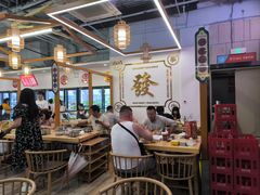 -杨老板·海鲜集市火锅·鲜切牛肉(中防万宝店)
