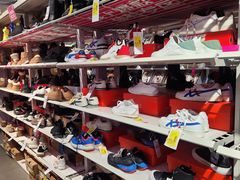 -唯品会(北京国瑞城店)