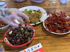 -冶建镜子·老南昌大排档·江西虾王(总店)