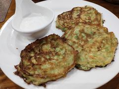 西葫芦饼配酸奶-TUK土耳其餐厅·下午茶(卢湾店)