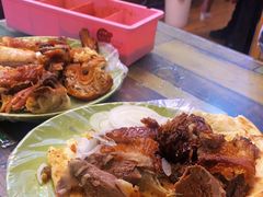 -艾力江和田馕坑烤肉店