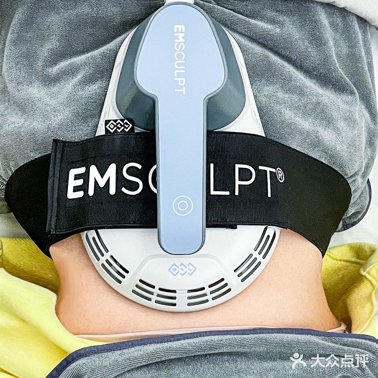 成都｜卡戴珊同款美体黑科技‼️躺着Get腹肌