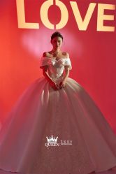 点击看大图 -艾拉·女王婚纱礼服馆