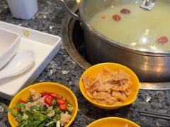 -一席地·本地鸡窝·杭帮鸡火锅(萧山银隆百货店)