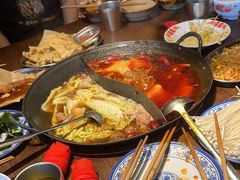 -萍姐火锅·公路夜市(武汉首店)