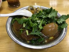 牛肉刀削面加卤蛋-朝阳路拉面店