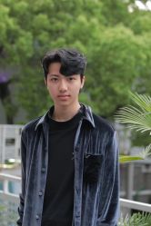 -一家只做男发烫染的店