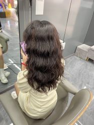 -米可造型烫发染发