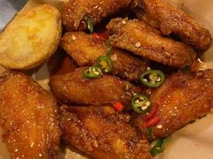 炸鸡翅一半一半-富乐满韩国正宗炸鸡韩国料理(虹泉路店)