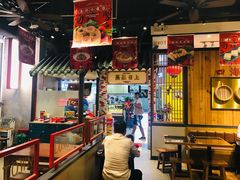 大堂-龍堂蟹黄小笼包(万家丽店)