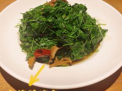 -吴越荣记苏州菜·松鼠桂鱼100%活鱼现做(斜塘老街店)