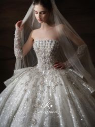 点击看大图 -Renee芮亦婚纱