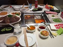 -海底捞火锅鲜切牛肉主题店(长寿路店)