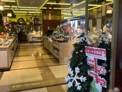 -大中华希尔顿酒店-念自助餐·嗨啤·小龙虾