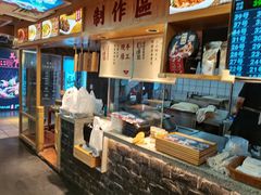 -呷佬·长沙手工米粉(金沙江路店)