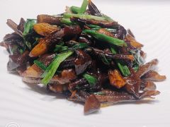 葱爆鸡枞菌-民国红公馆·秦淮八艳(夫子庙店)