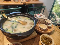 -潮粥荟·潮汕砂锅粥(朝阳大悦城店)