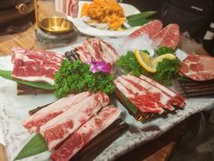 -明洞阿姨·韩式酱蟹烤肉·创意料理(三元桥店)