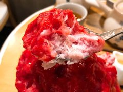 草莓牛奶沙冰-VIA TOKYO