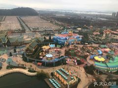 -七彩云南欢乐世界