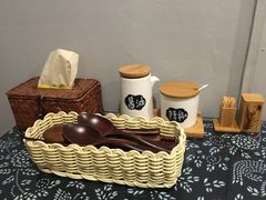 -蜗牛小馆醉乡民谣云南菜(惠新西里店)