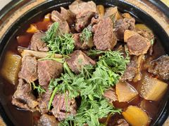 砂锅萝卜牛肉煲-土砂锅生态山庄·非遗砂锅雅鱼