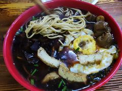 -小龙大肉面馆