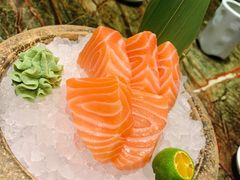 三文鱼刺生-炙柒Sekinana·精致料理 烧鸟·铁板烧(海上世界店)