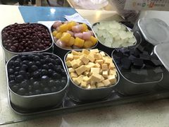 -沪上阿姨鲜果茶(华新大街店)