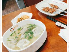 -南城香·饭香串香馄饨香(红军营店)
