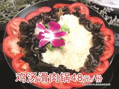 鸡汤骨肉锅-小俞村食府(新华·学府春天店)