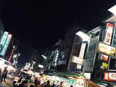 -六合夜市