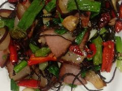 -乡土特色.冷锅鱼.牦牛肉汤锅