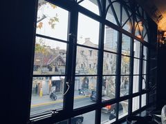 -弦月窗LUNETTE BY AMANDA(复兴路店)