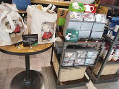 零售区-星巴克(来福士2F店)