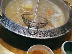 -左庭右院鲜牛肉火锅(金山万达店)