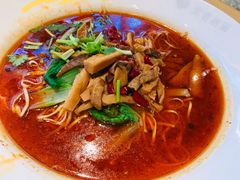 腌竹笋烧牛筋面-贰拾捌味·宜宾燃面(春熙路旗舰店)