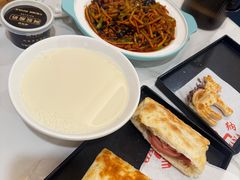 -高玛纳驴肉火烧(一世界店)