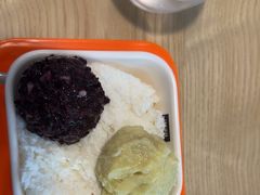 -满记甜品(优客百盛店)