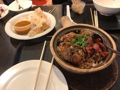 禤記瓦煲鸡饭-马来西亚美食街