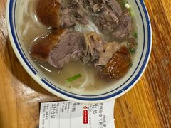 -香辉食馆(新兴路店)
