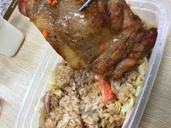 海鲜炒饭配香蒜烤鸡-玛格萝妮比萨屋(四平店)
