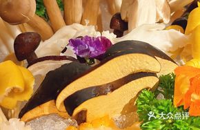 Fresh Mushroom Platter (9 Varieties)