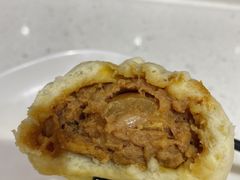 咸蛋黄超人包-老陶包子铺(南大西南村店)