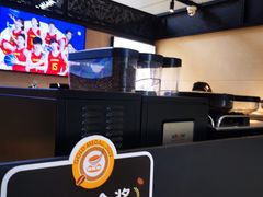 -瑞幸咖啡(7号国际商业中心店)