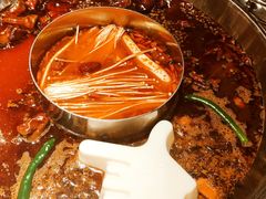 番茄鸳鸯锅-贤合庄卤味火锅(安吉万达店)