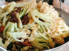 -尕盼舍连锁餐饮大盘鸡拌面王(中和美食街店)